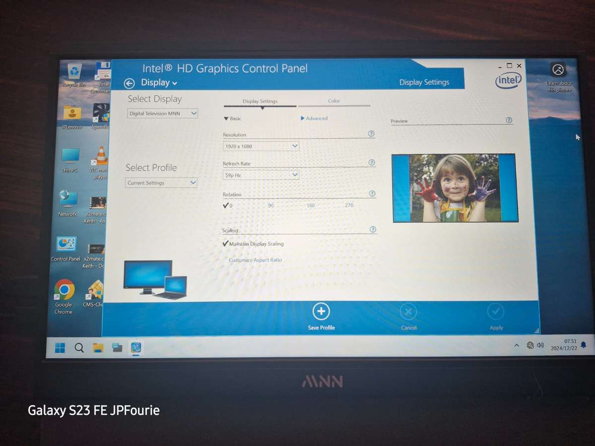 Portable Monitor 15.6inch FHD 1080P USB C HDMI Gaming Ultra-Slim IPS Display w/Smart Cover & Speaker