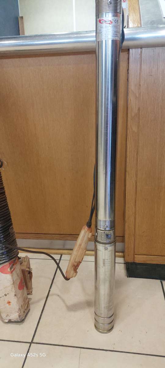BOREHOLE WATER PUMP