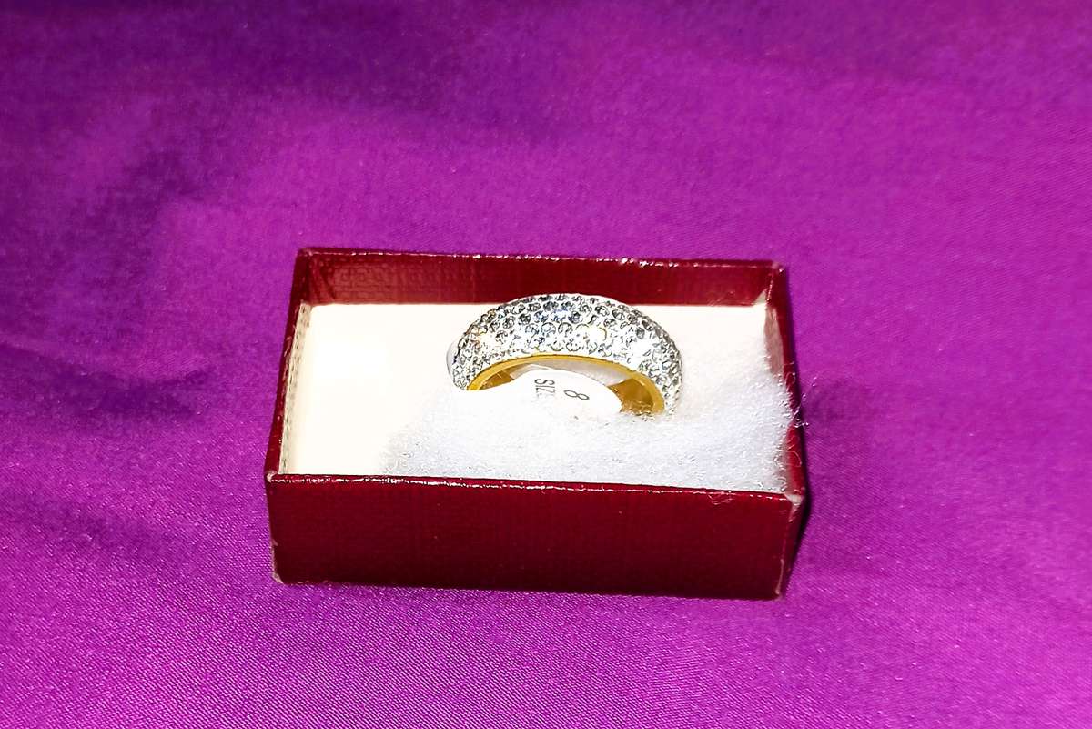 QUARTZ STONE CLUSTER WEDDING RING