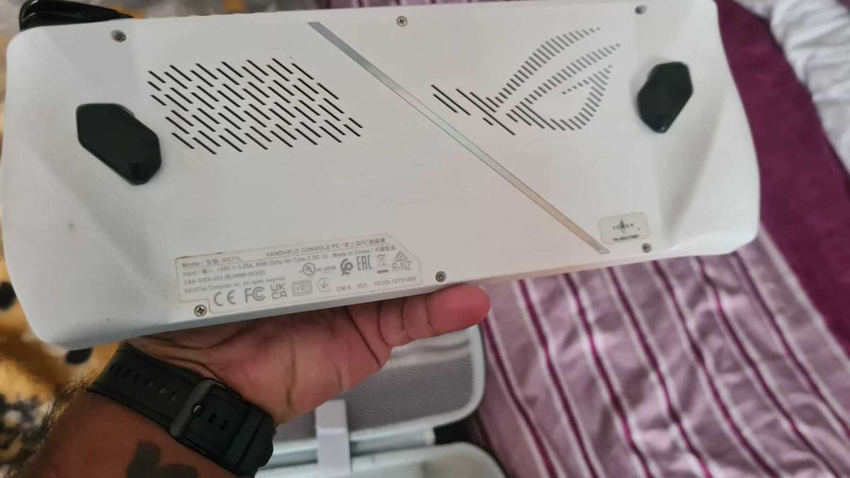 Asus Rog Ally Z1 Extreme