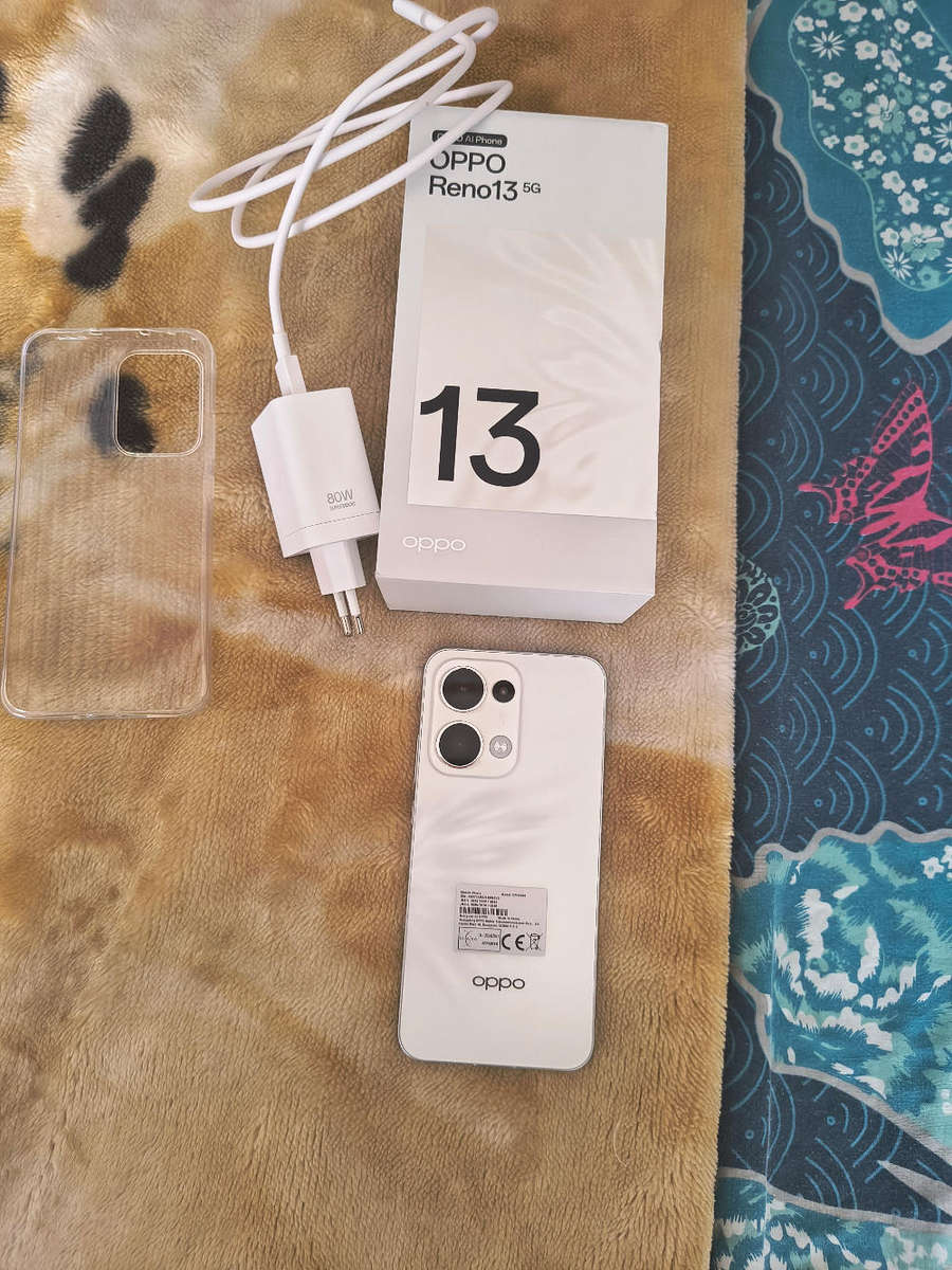OPPO Reno 13 (24gb Ram 512gb storage)