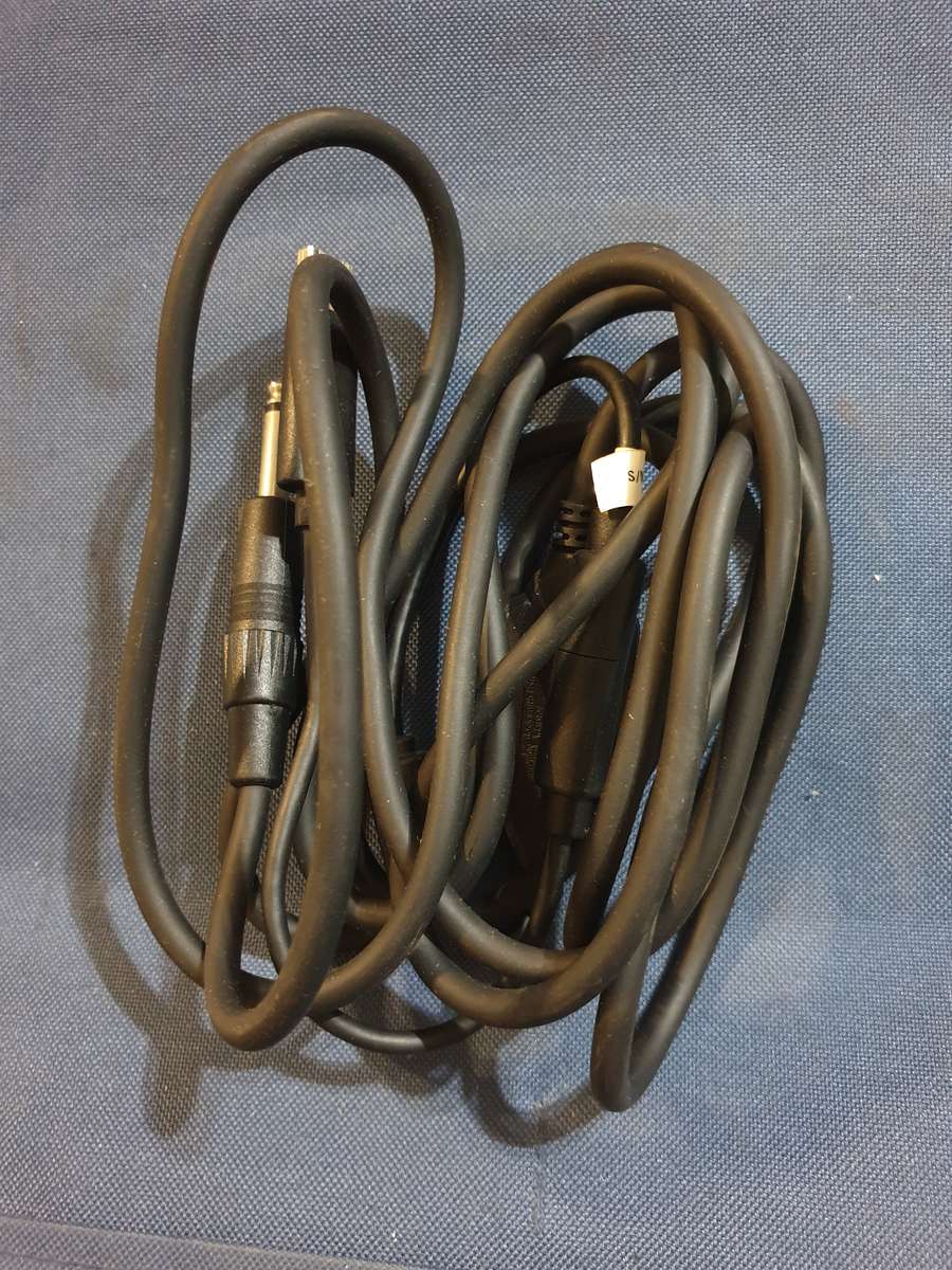 PS3 Game - Rocksmith 2014 + Realtone cable + accessories