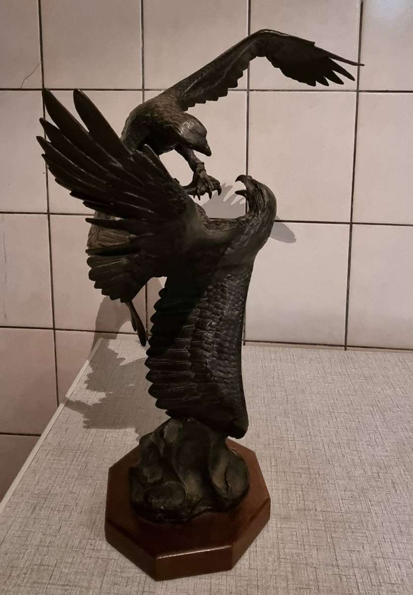 Original Bronze Sculpture  Eagles in Battle by Llewellyn Davies  Limited Edition 10/12