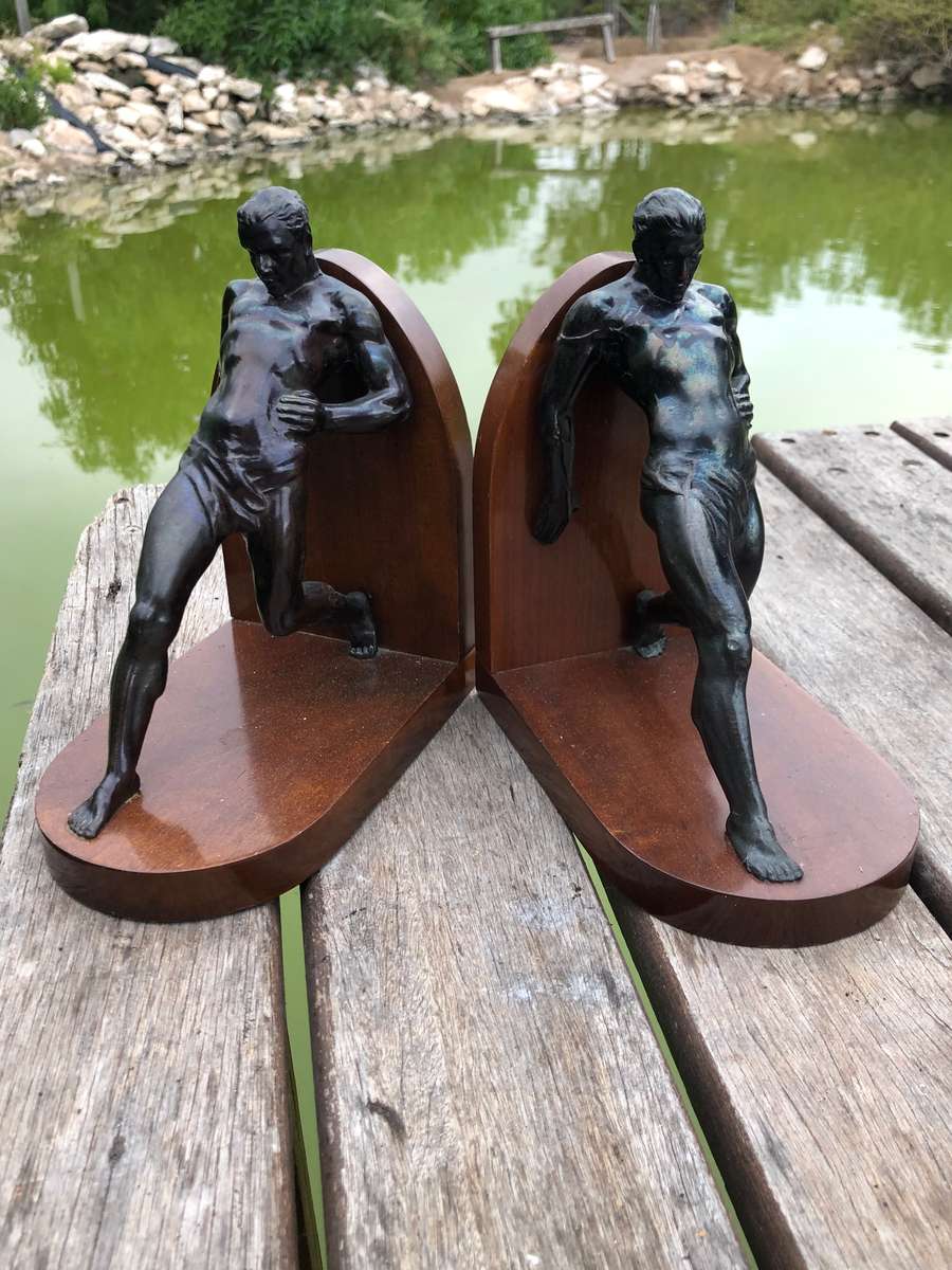 Fantastic pair of bronzed metal bookends