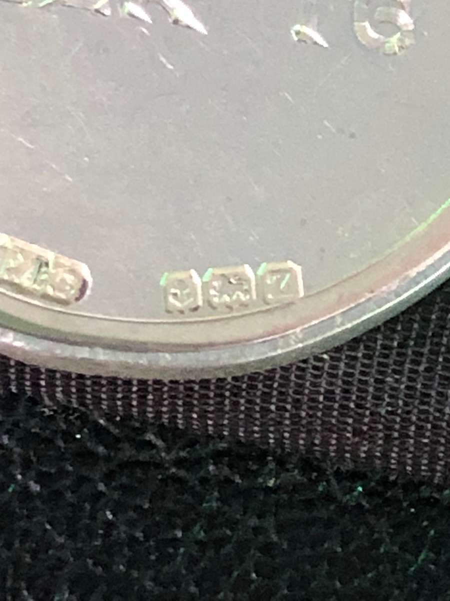 STERLING SILVER ANTIQUE MEDALLION BY BMC DATED 1924 - FOR UNDER 16 100yds - INSCRIBED P.S.G - 10.8g