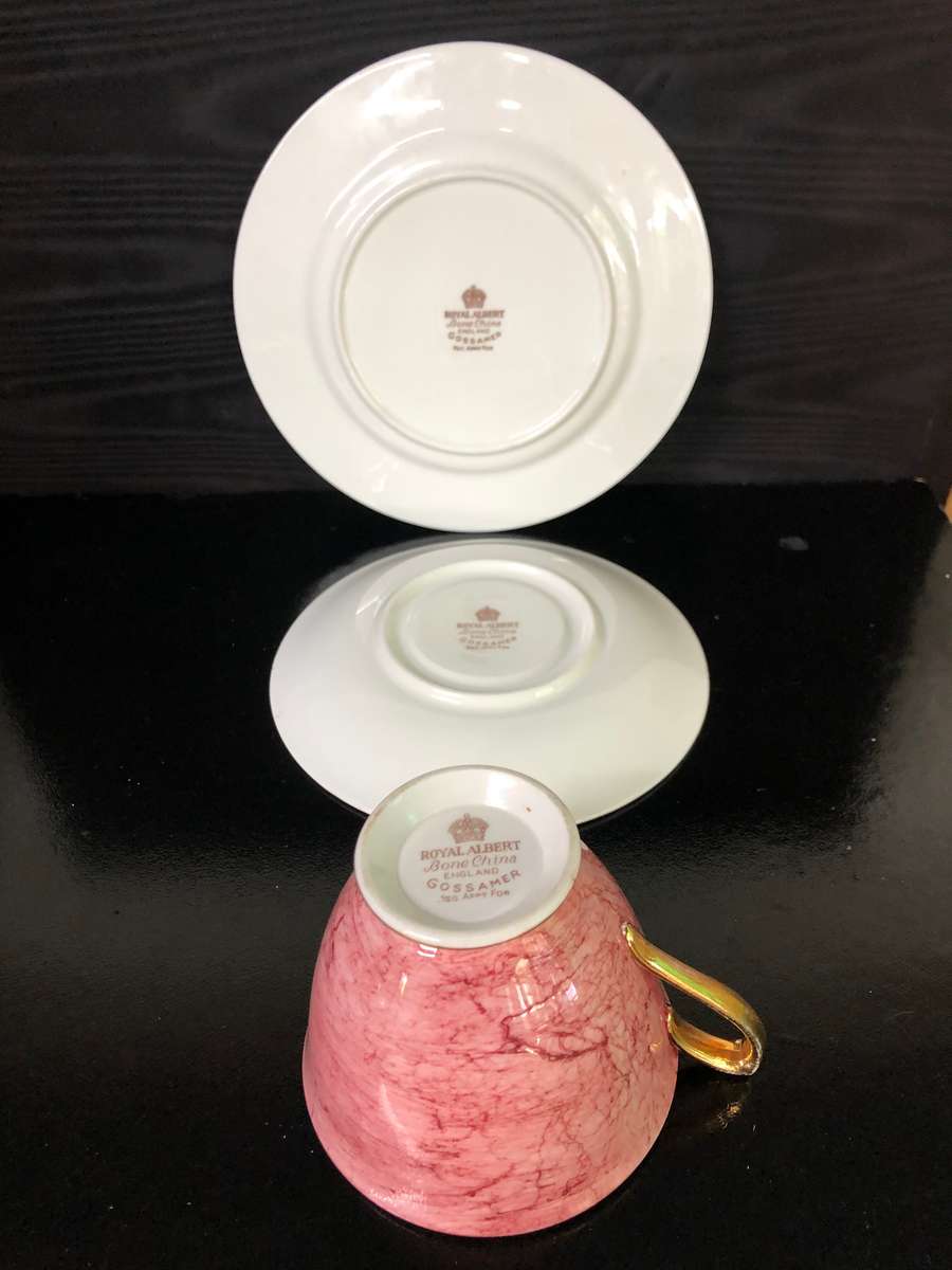 Royal Albert Gossamer Trio Std size cup size - Pink