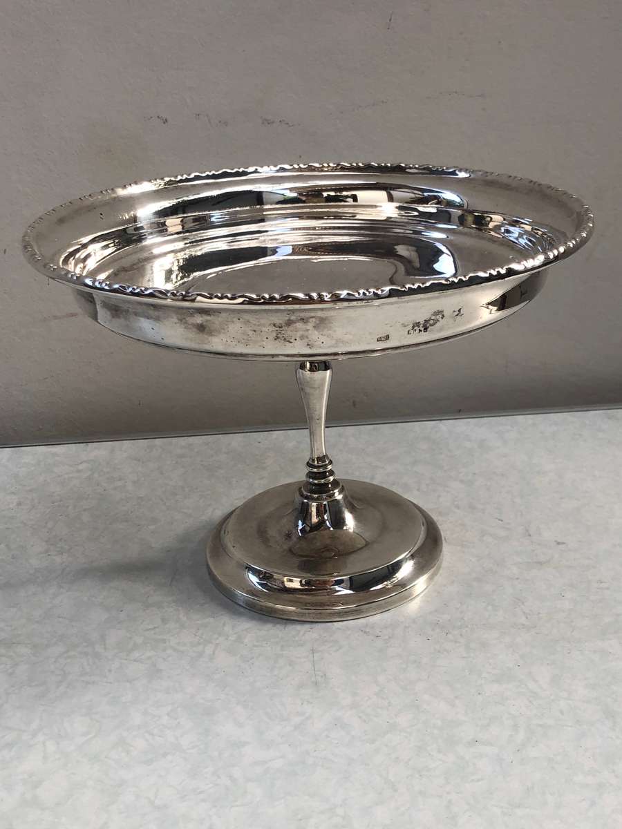 Simply stunning silver plated footed centre piece bowl by T H Hazlewood & Co