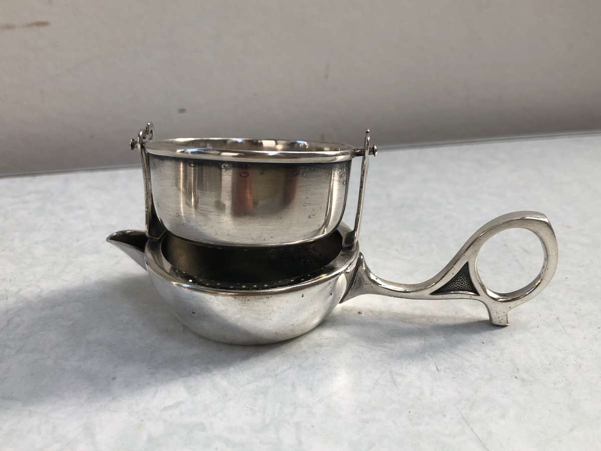 Stunning vintage Eberle (Brazil) spouted tea strainer circa 1940