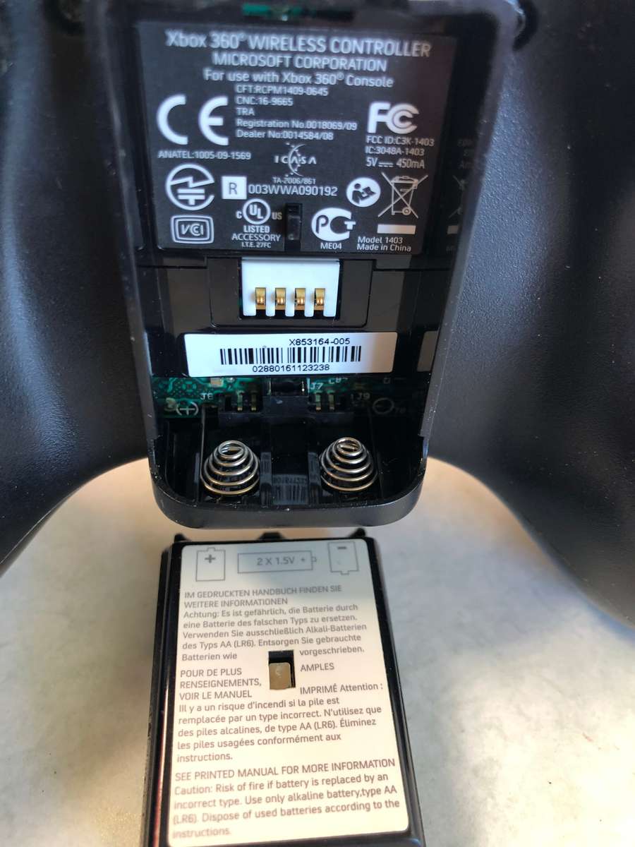 Xbox 360 wireless controller , full working order