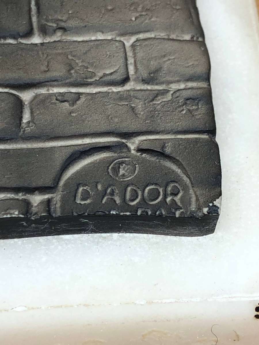 Italian statue (D'Ador) "The Kiss" stunning statue from the early 1990's