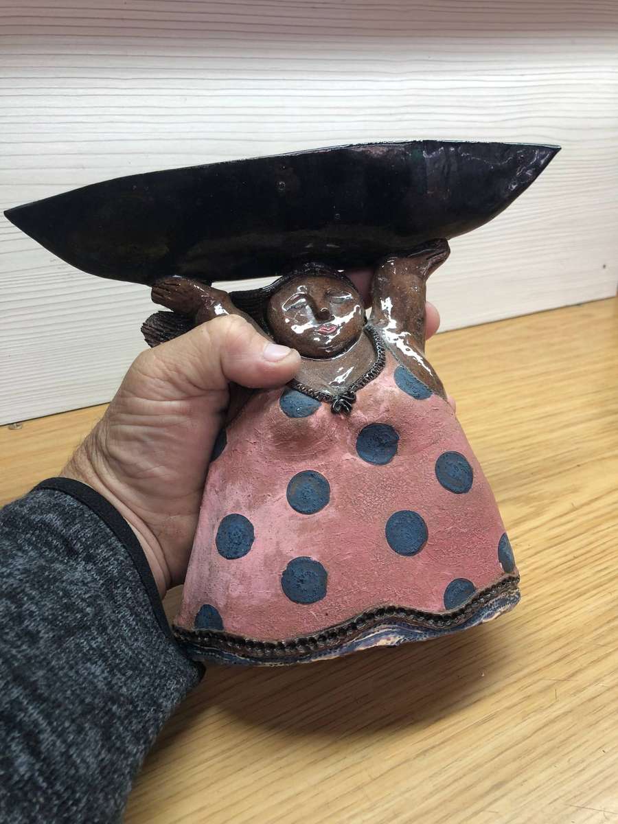 Beautiful statement piece , Pottery bowl by Jo Perez - NO DAMAGE !!!