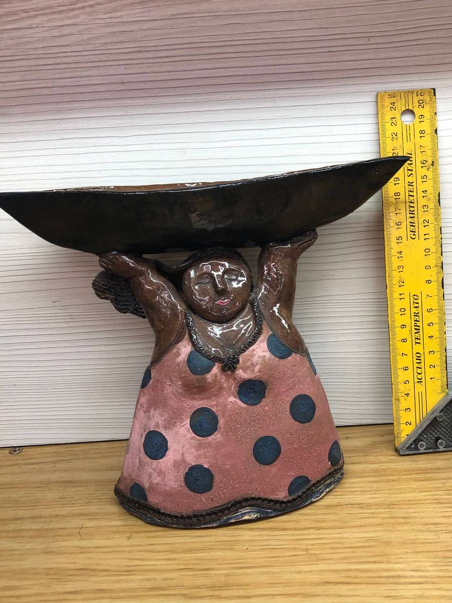 Beautiful statement piece , Pottery bowl by Jo Perez - NO DAMAGE !!!