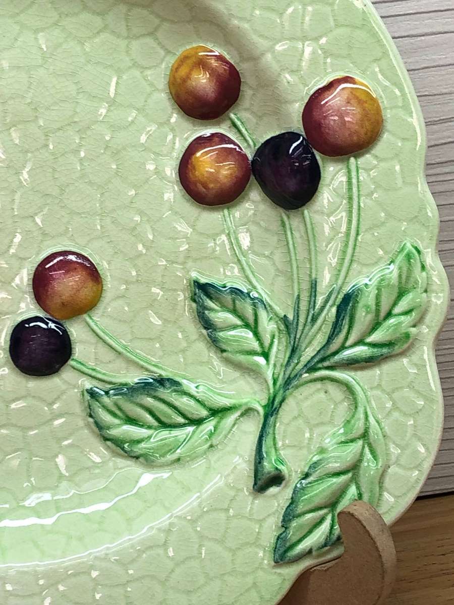 Carlton Ware - Stunning Plate , classic Australian design c1926 - 1987