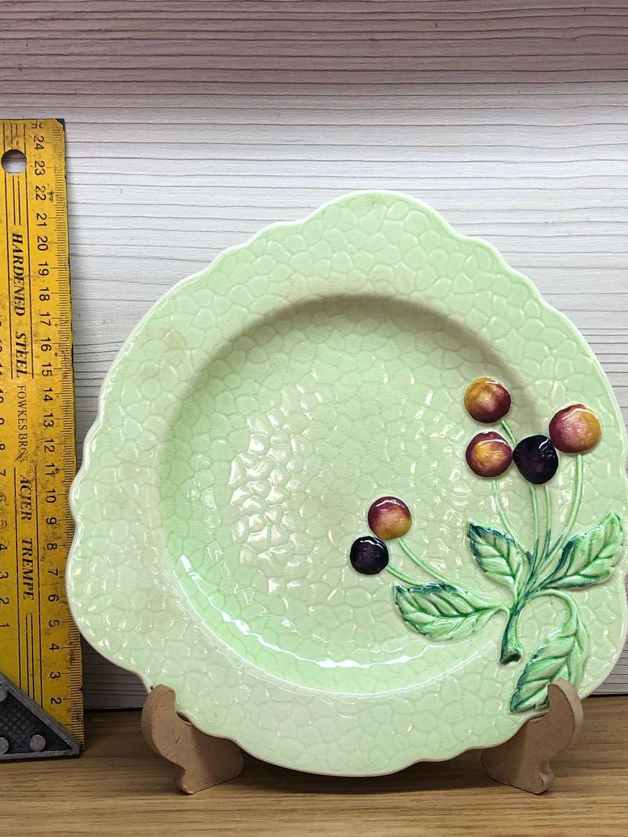 Carlton Ware - Stunning Plate , classic Australian design c1926 - 1987