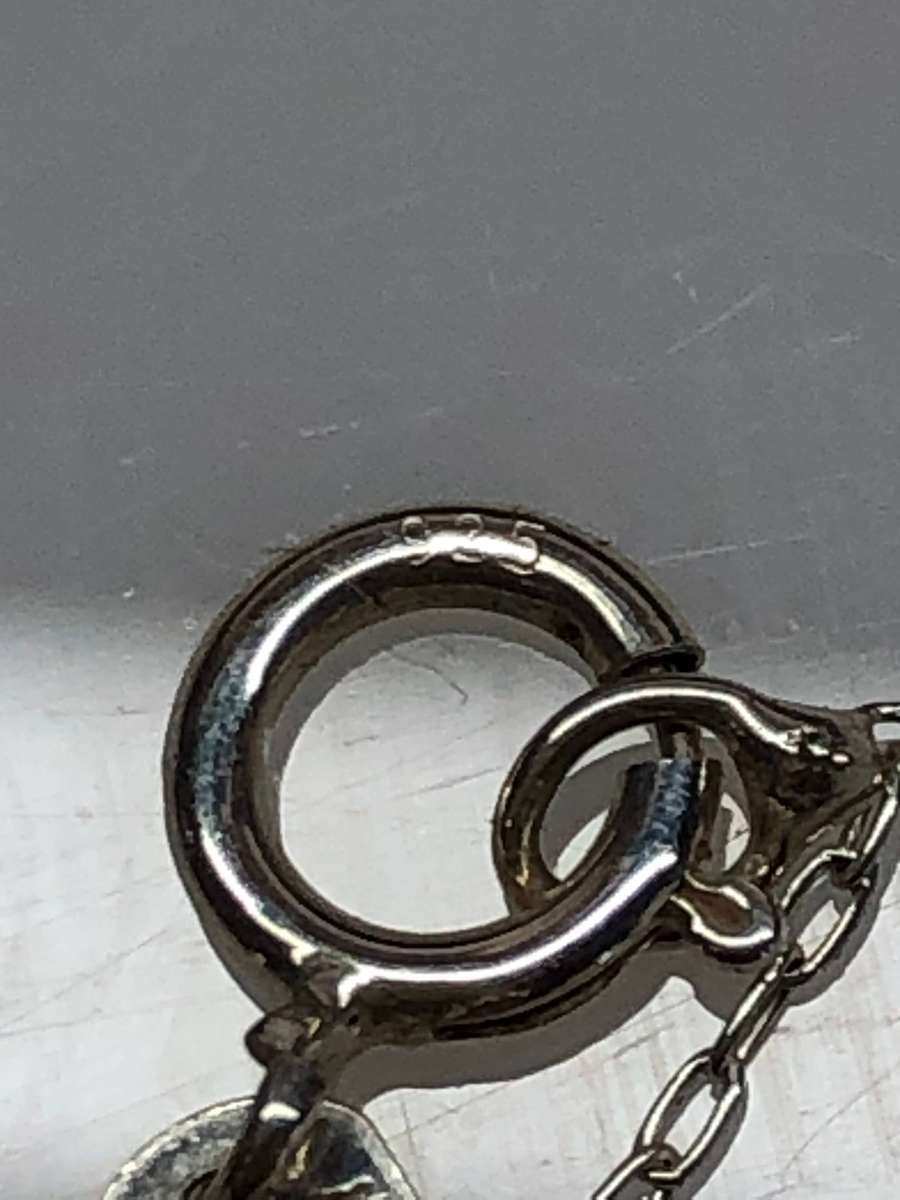 Lovely 925 marked Italian silver fine neck chain with 2 pendants - 2.6g