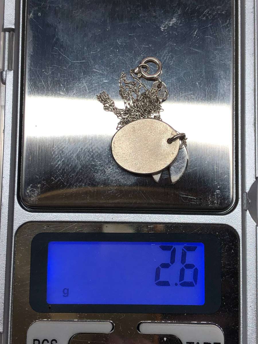 Lovely 925 marked Italian silver fine neck chain with 2 pendants - 2.6g