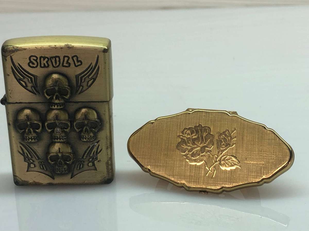 Quaint little Vanity lipstick holder made in Stratton England