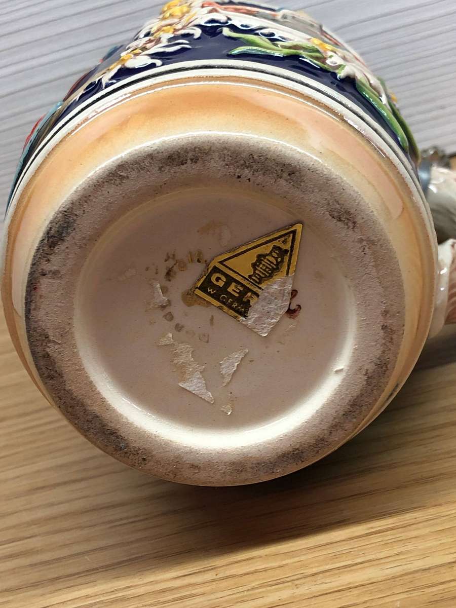 WOW !!! Stunning Gerz West German München lidded beer stein