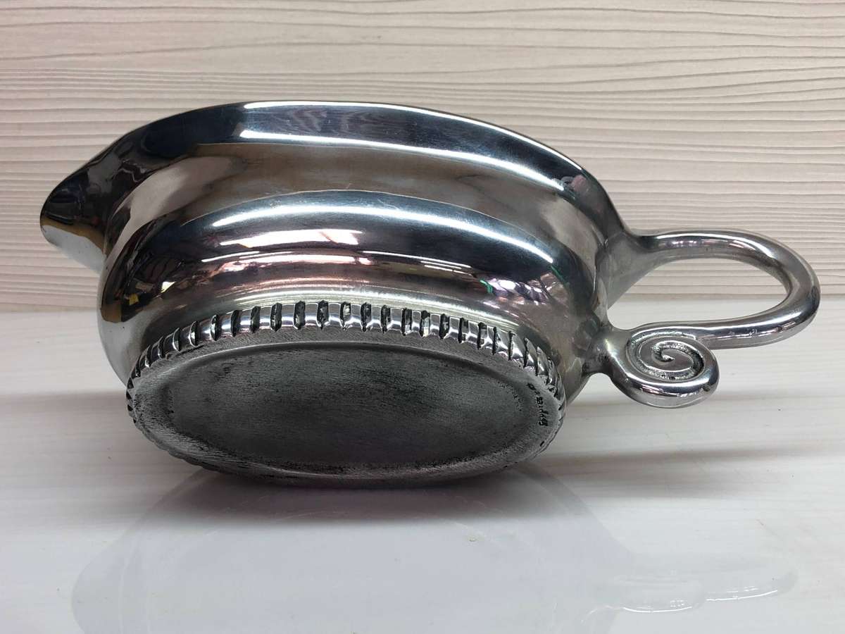 CARROL BOYES (1954 - 2019) ORIGINAL COIL PATTERN GRAVY BOAT
