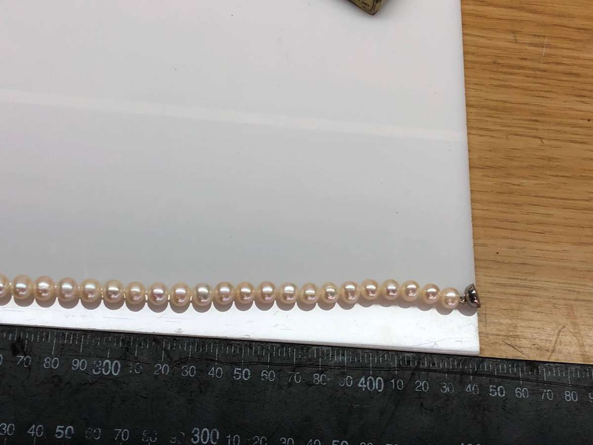 BEAUTIFUL LOTUS FRESH WATER PEARL NECKLACE WITH A MAGNETIC STERLING SILVER CLASP - BOXED