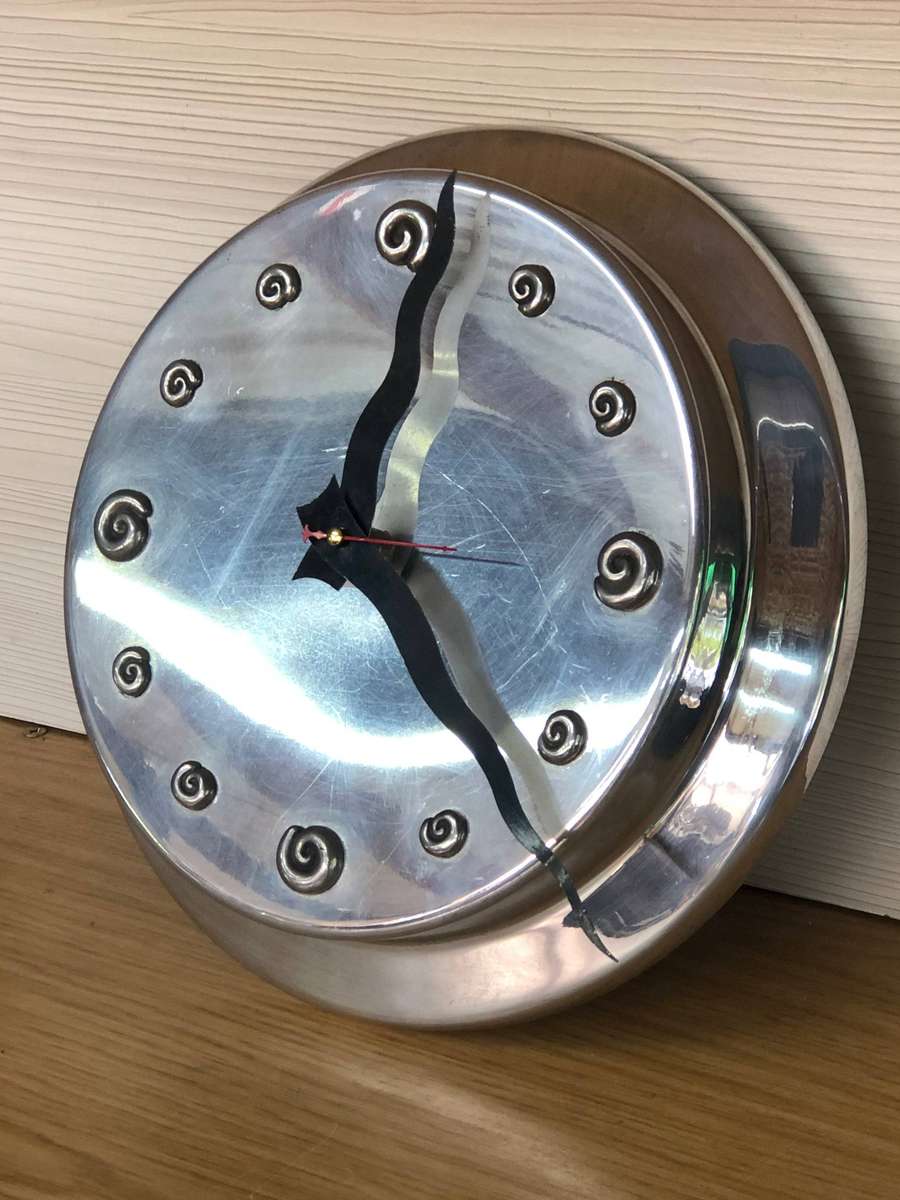 WOW !!! CARROL BOYES (1954 - 2019) FUNCTIONAL ART - COIL PATTERN QUARTZ WALL CLOCK