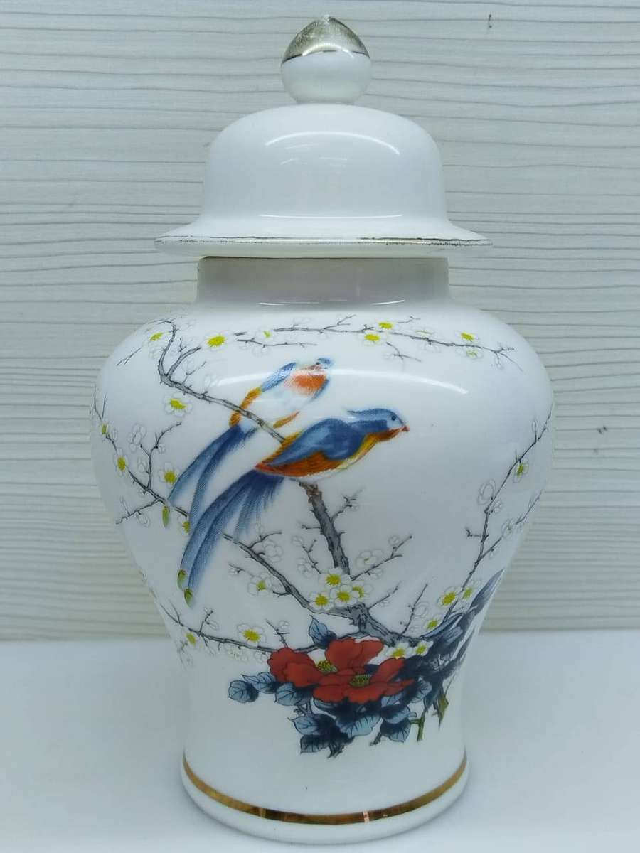 Japanese lidded porcelain urn with transfer by JAY fine china