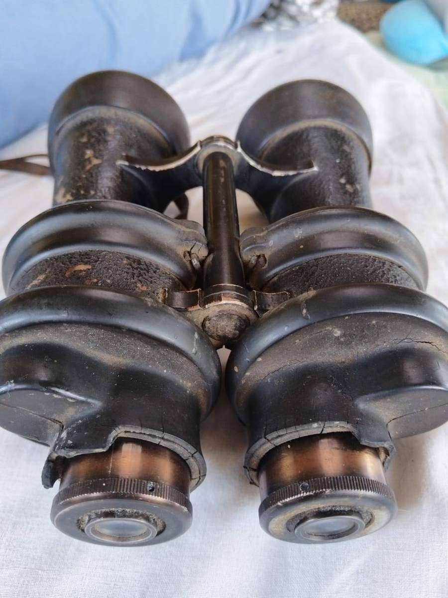 WWII German Kriegsmarine 7x50 U-Boat Binoculars  Ernst Leitz (beh)  Matching Serial, Intact Rubber