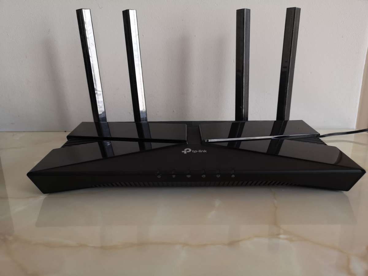 TP-Link EX511 Dual Band Wi-Fi 6 Router