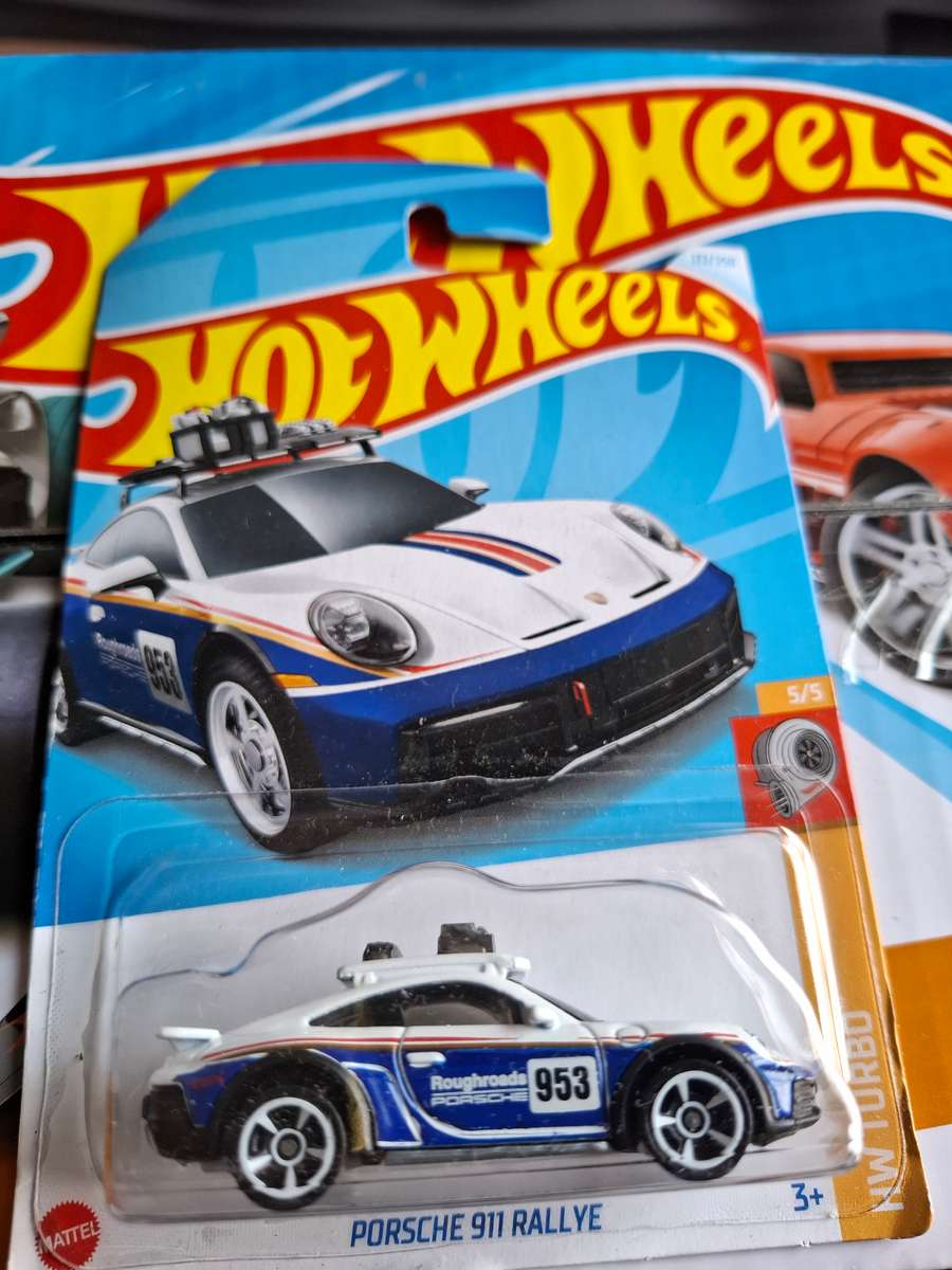 Hot wheels Porsche 911 rally car
