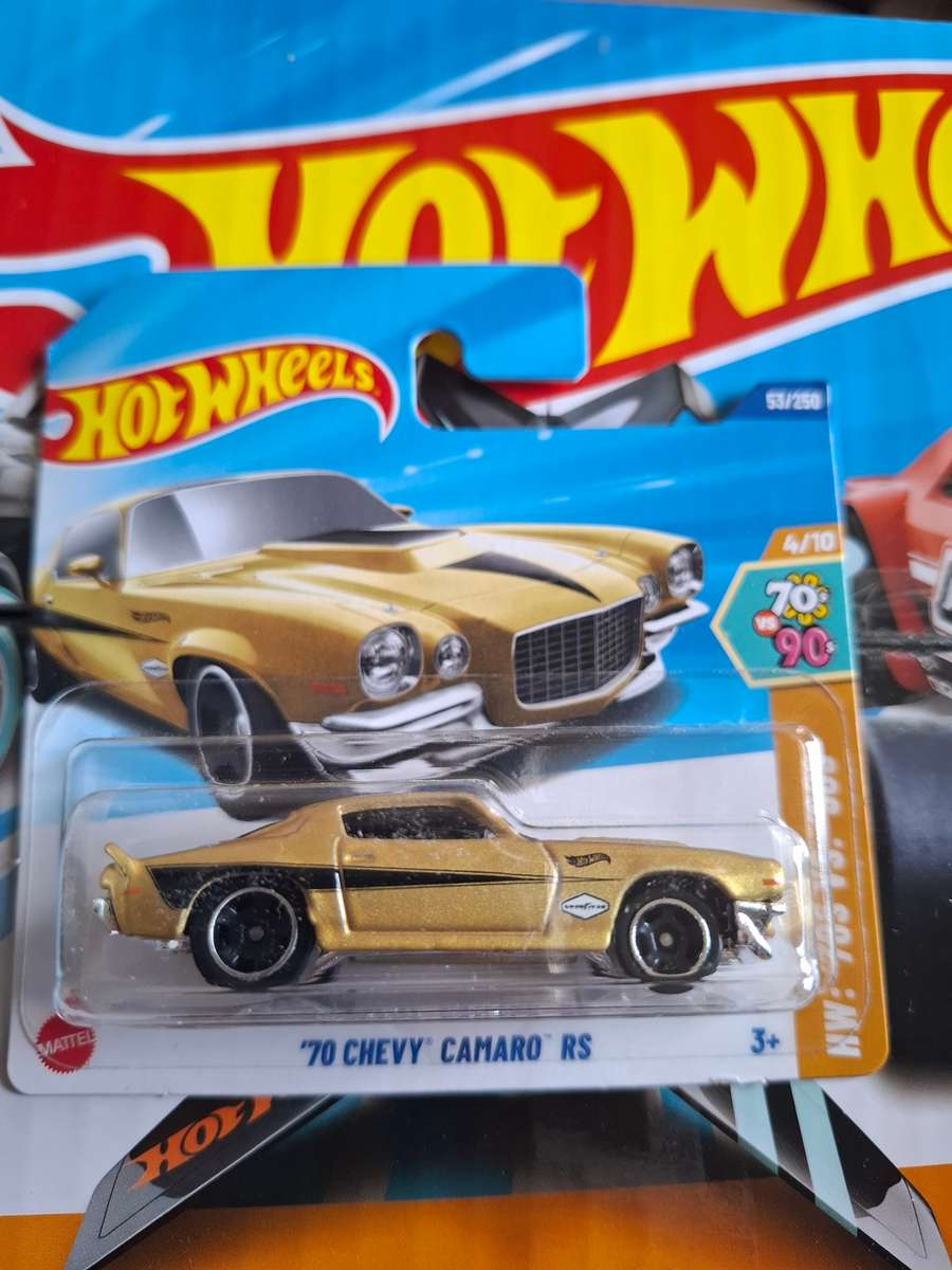 Hot wheels Chevy Camaro RS