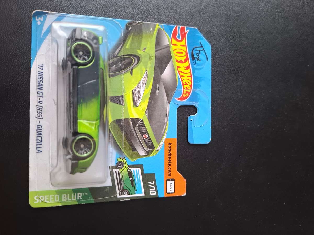 Hot wheels Nissan gtr Guazilla