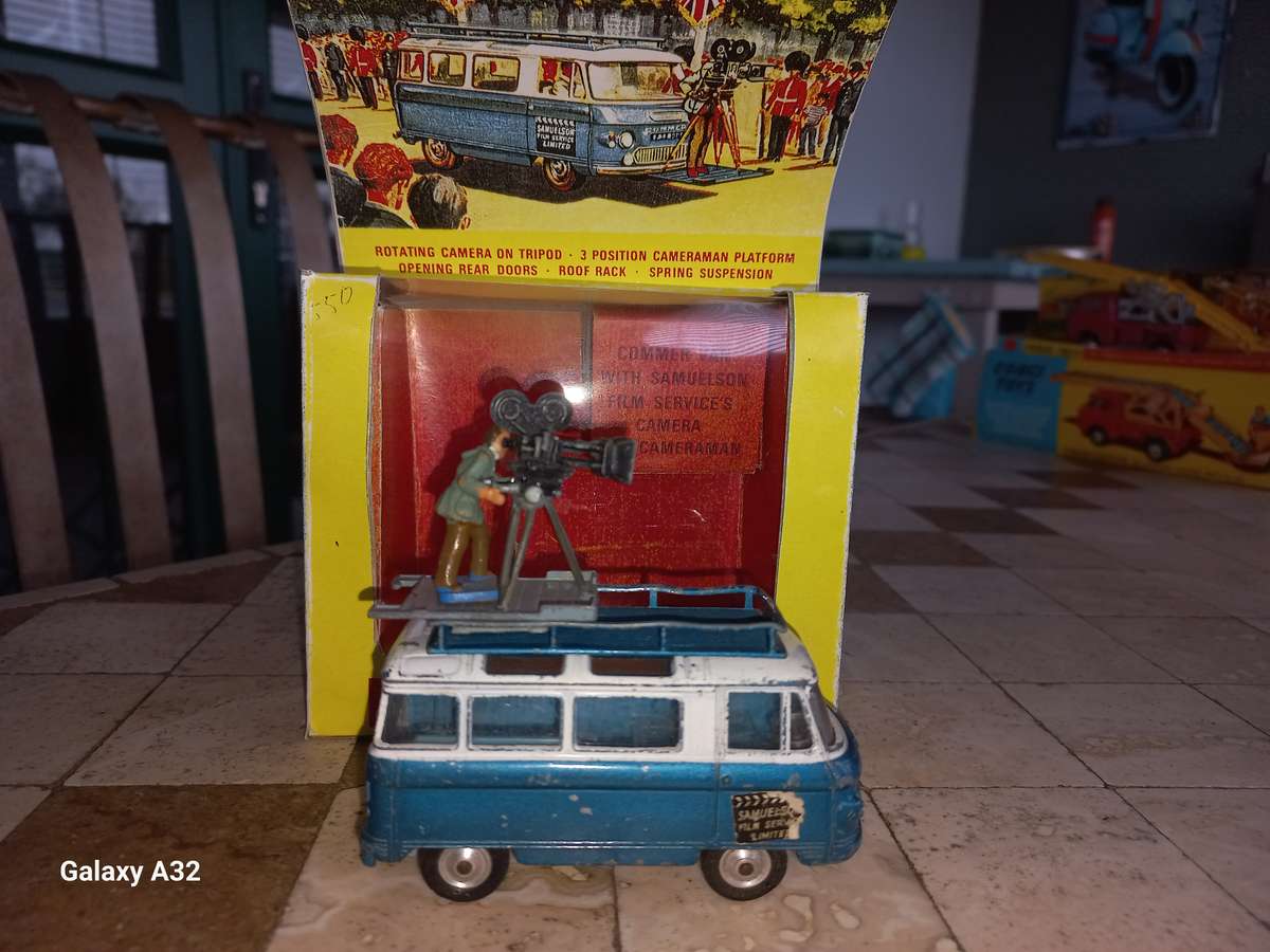 Corgi Commer Van