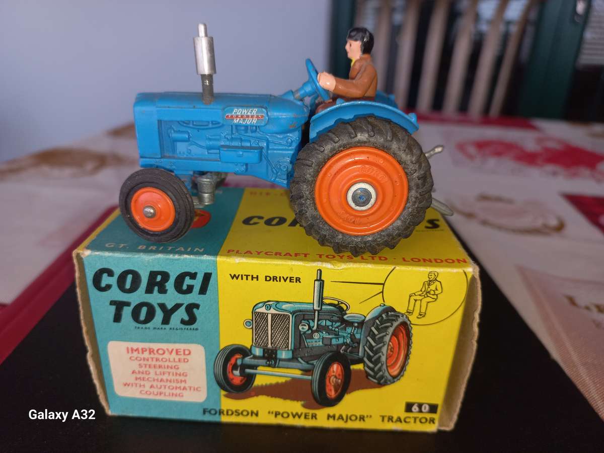 Corgi Fordson  major tractor