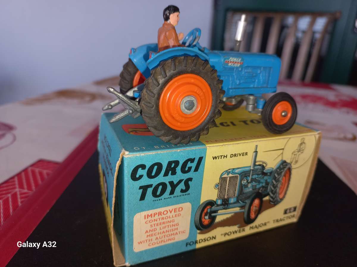 Corgi Fordson  major tractor