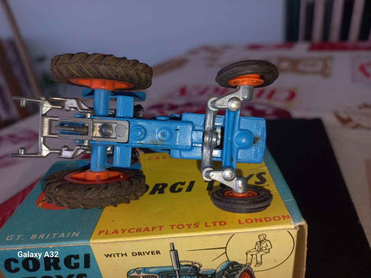 Corgi Fordson  major tractor