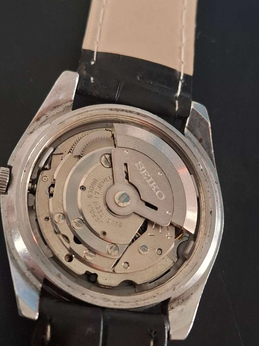 Faulty Seiko Watch(Runs and Stops)