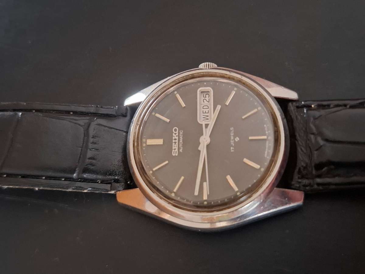 Faulty Seiko Watch(Runs and Stops)