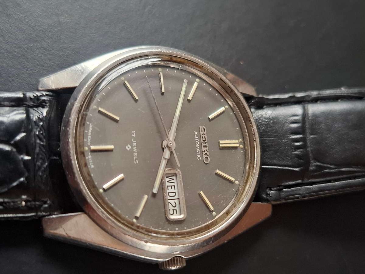 Faulty Seiko Watch(Runs and Stops)