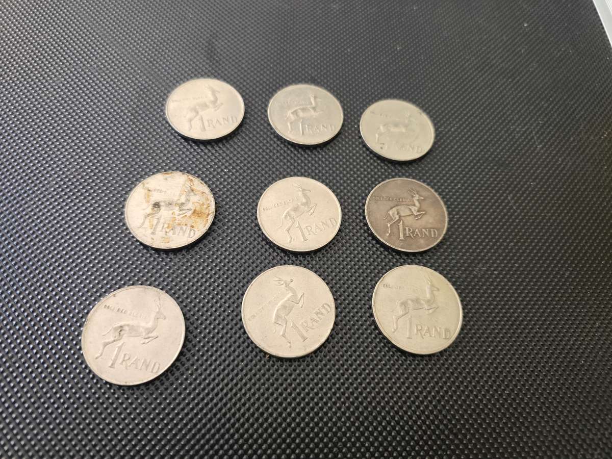 9 x R1 old coins