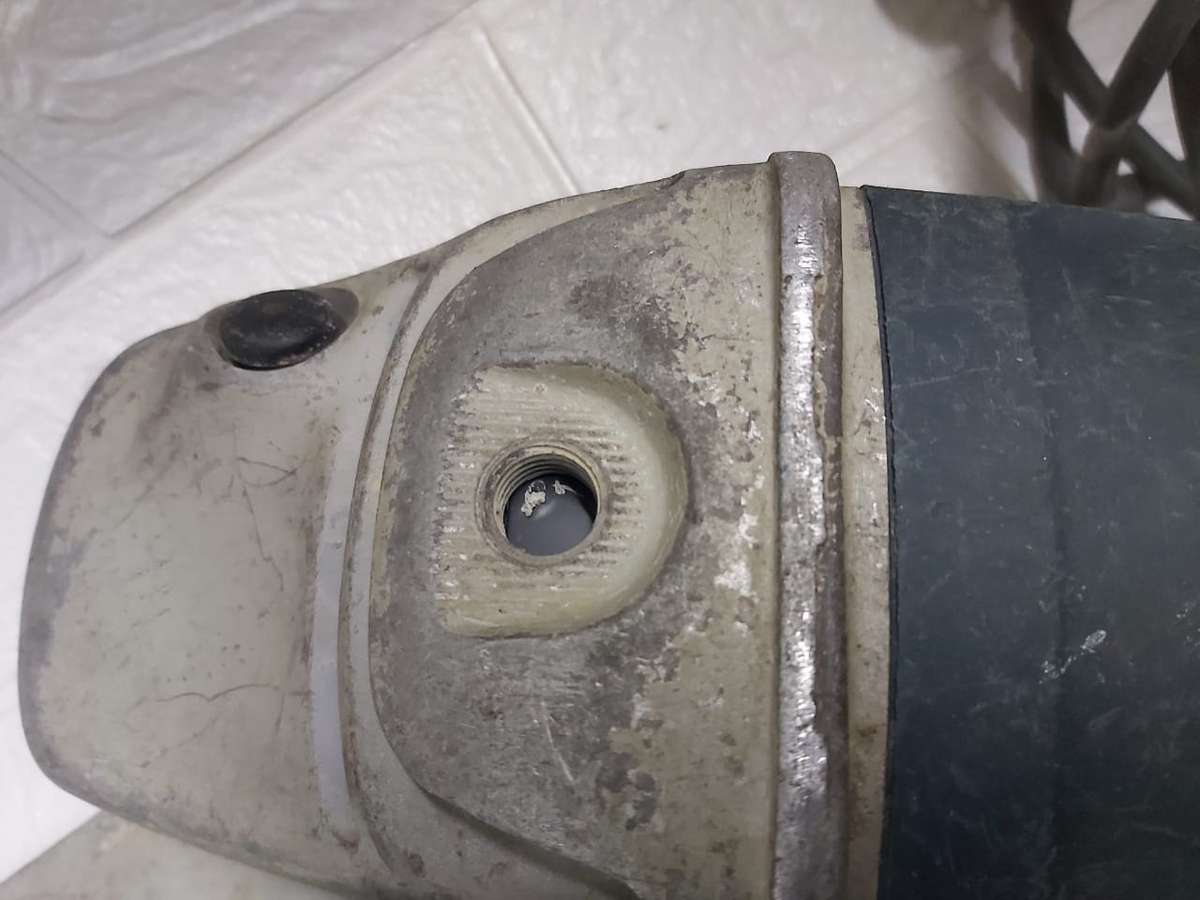 BOSCH GWS-22-230 ANGLE GRINDER --PROFESSIONAL RANGE