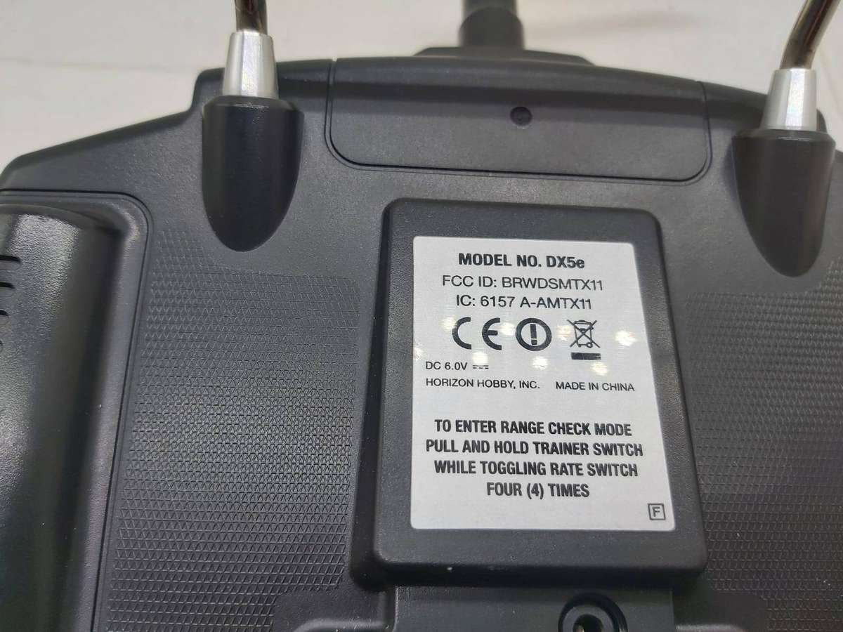 DX5e DX5e DSMX 5 Channel Transmitter only Mode 2