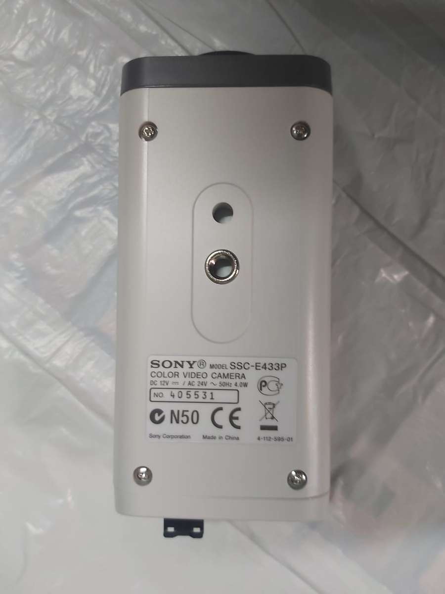 SONY SSC-E433P- DAY/NIGHT 540 LINES COLOR CAMERA ---THIS IS A BARGAIN