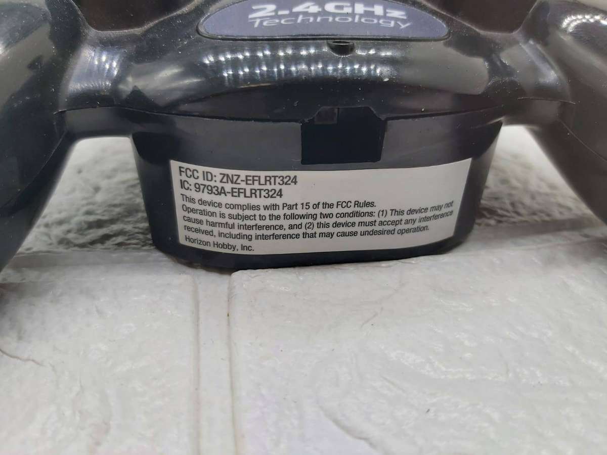 15CM REDBUL THEMED AIRPLANE WITH REMOTE