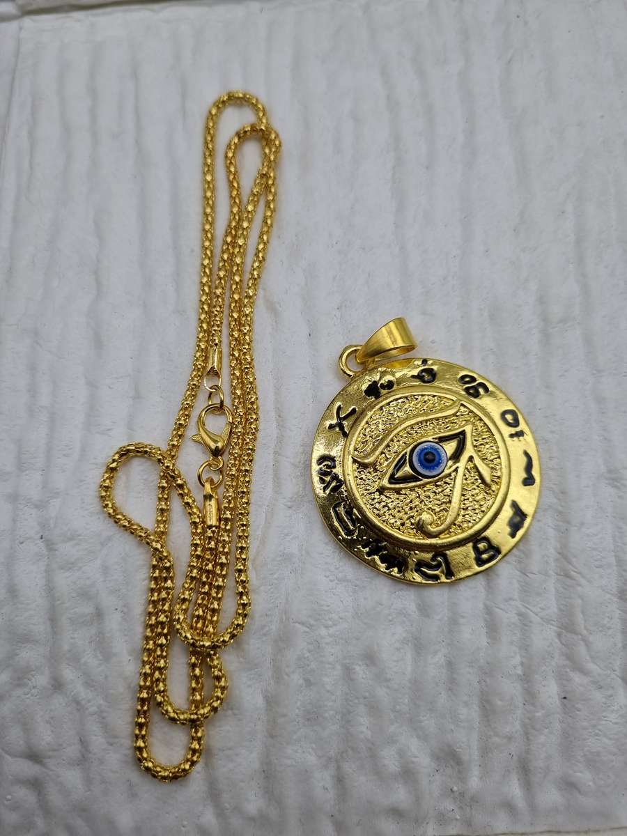 Egyptian Eye of Horus pendant and chain
