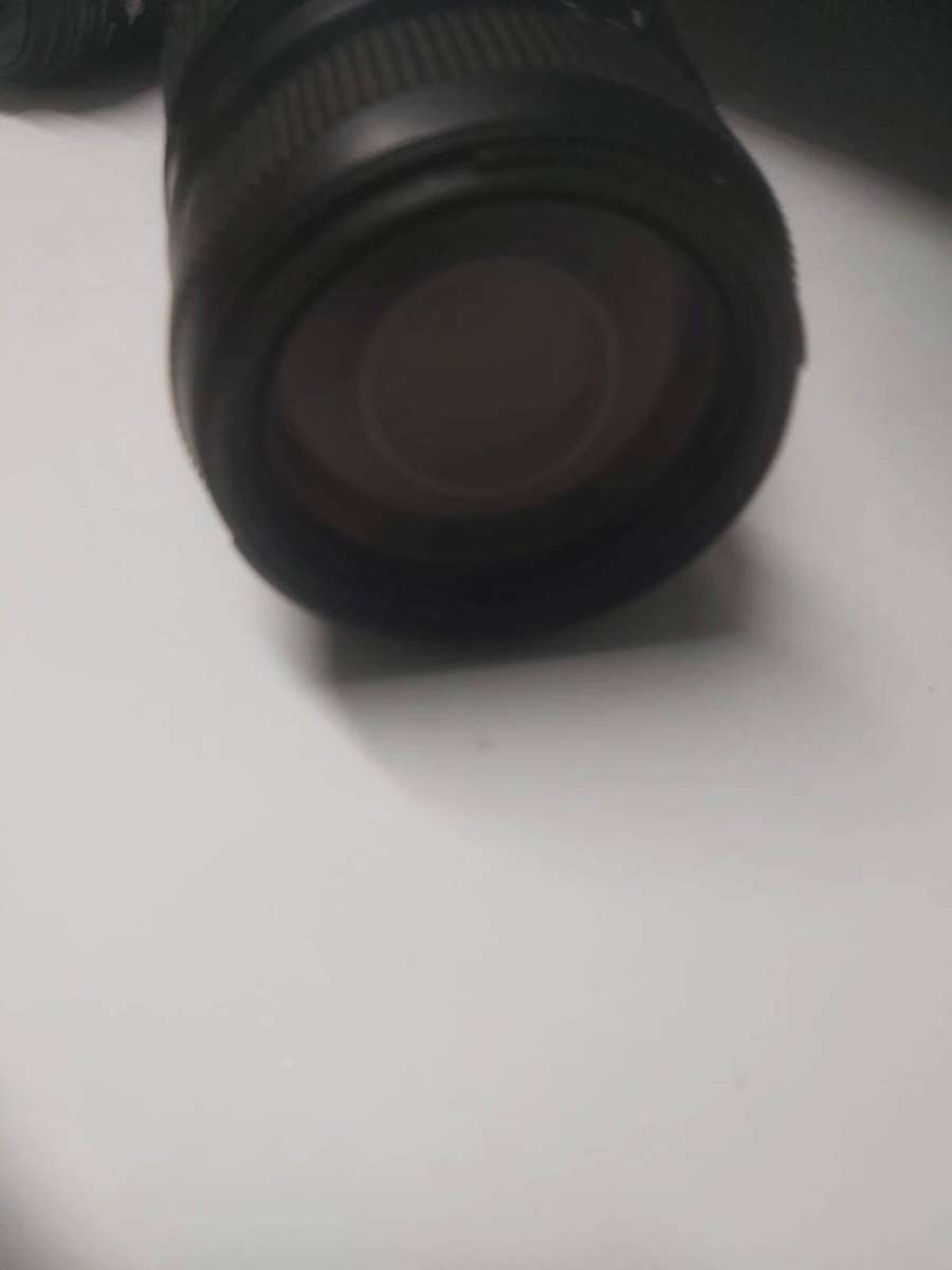TELE-MACRO 70-300MM LENS