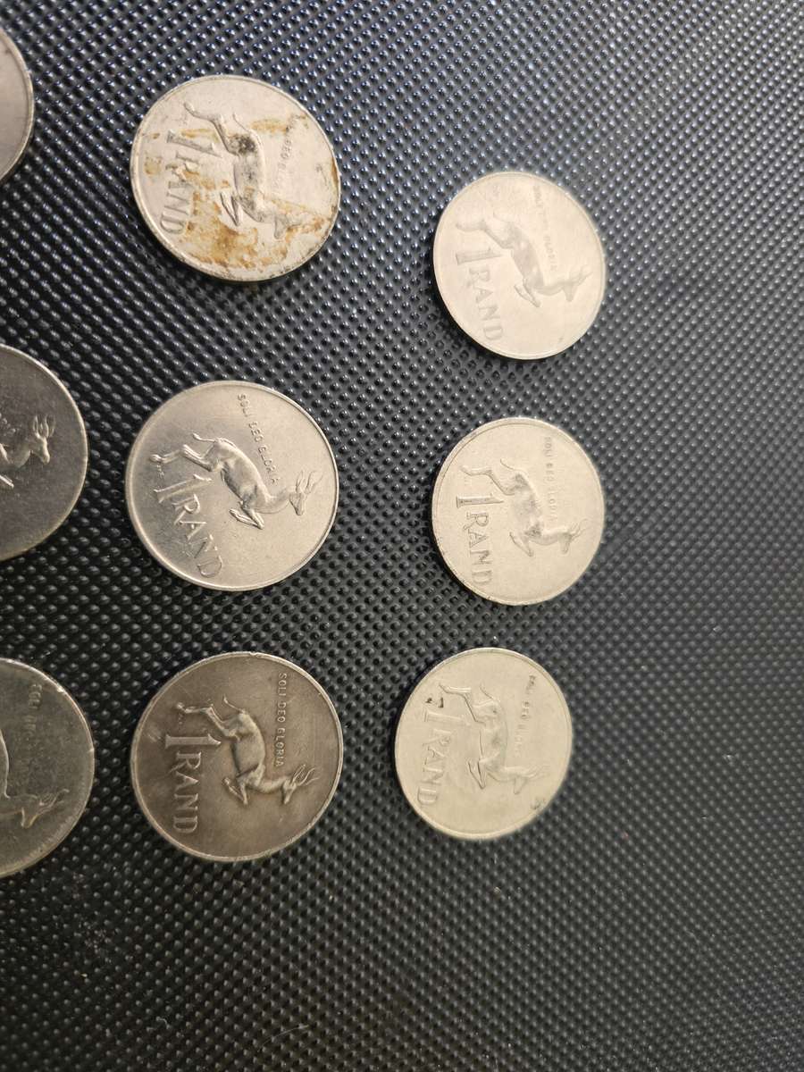 9 x R1 old coins