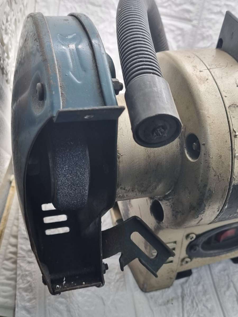 BENCH GRINDER 250W W150MM X 19MM ---PRICED TO GO