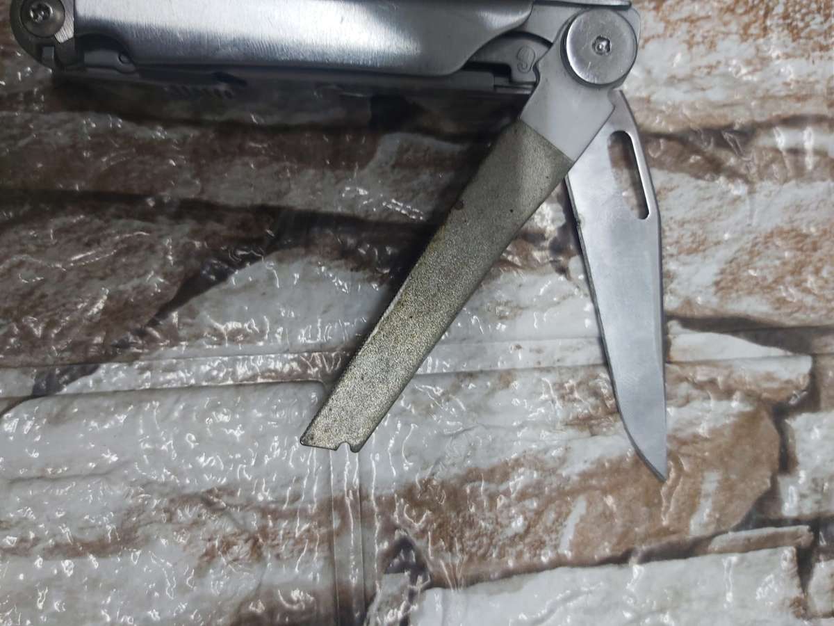 LEATHERMAN WAVE+ SILVER--GREAT BUY