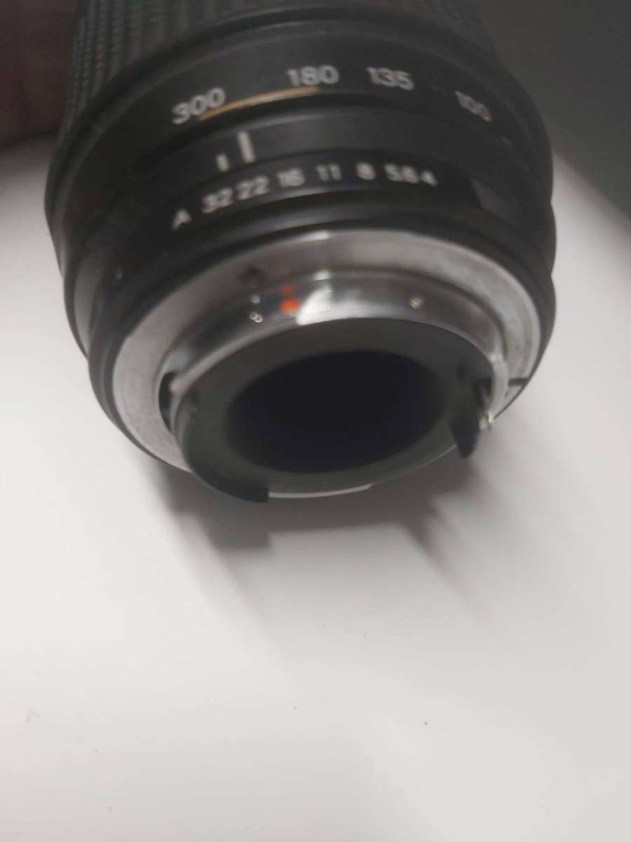TELE-MACRO 70-300MM LENS