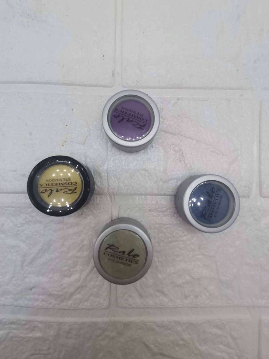 RALO EYESHADOW BULK 31 PCS ASSORTED---MAKEUP